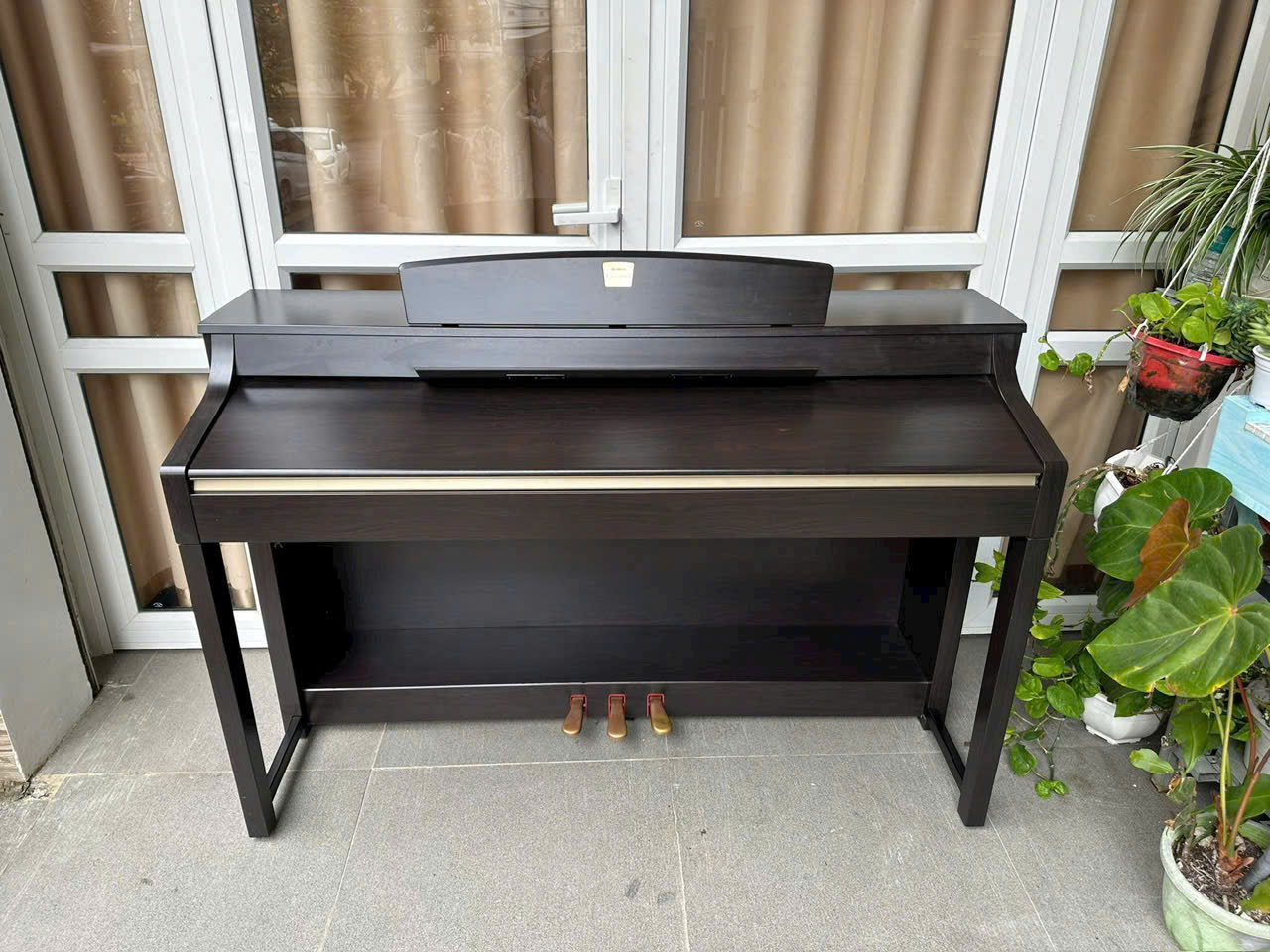 YAMAHA CLP-370