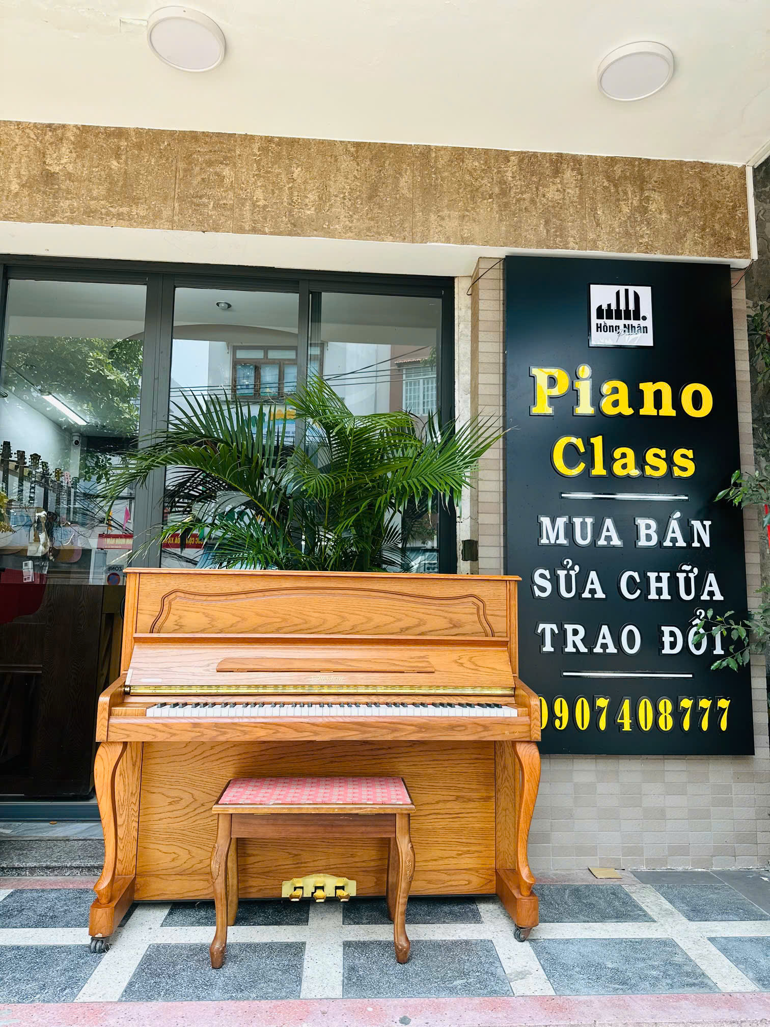 Piano Ottosein OS-647D